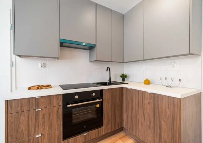 mieszkanie na sprzedaż - 